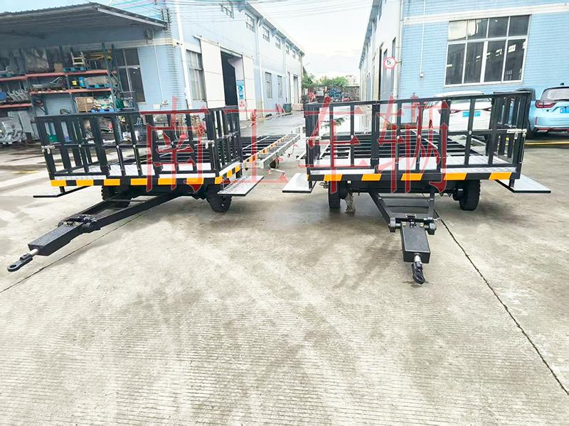 5吨带不锈钢配件牵引半岛（中国） 护栏型全挂车