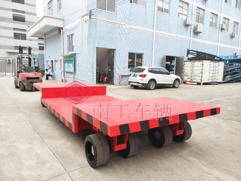 15吨凹型半岛（中国） 机电组设备用工具拖车