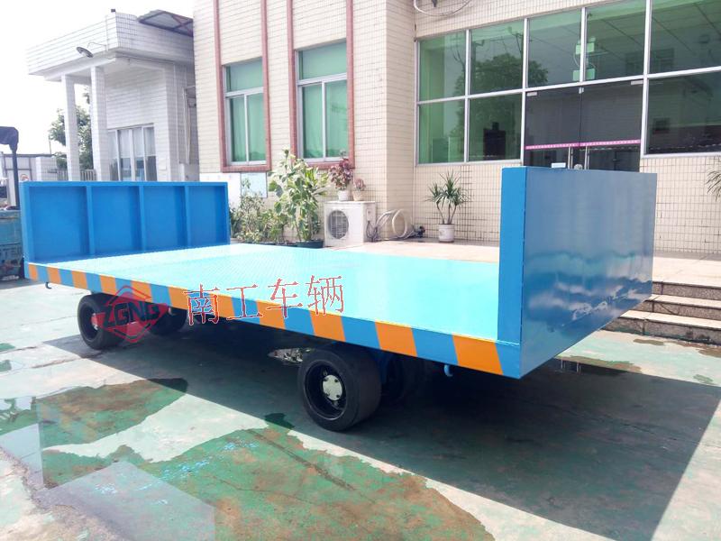 20吨前后护栏重型半岛（中国）