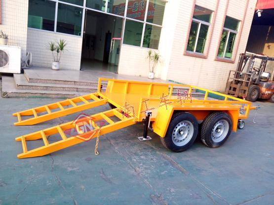 轻型平板车 2.5吨ATV半岛（中国） 带爬梯