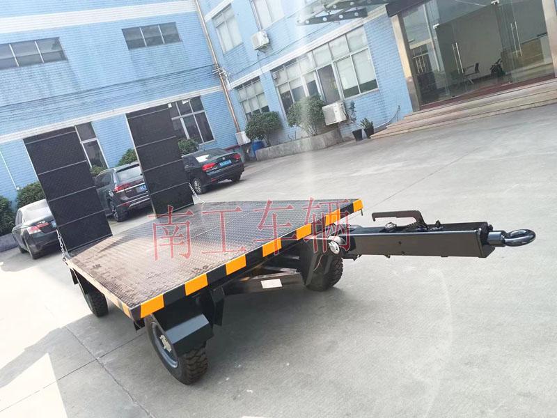 3吨带爬梯工业牵引半岛（中国）