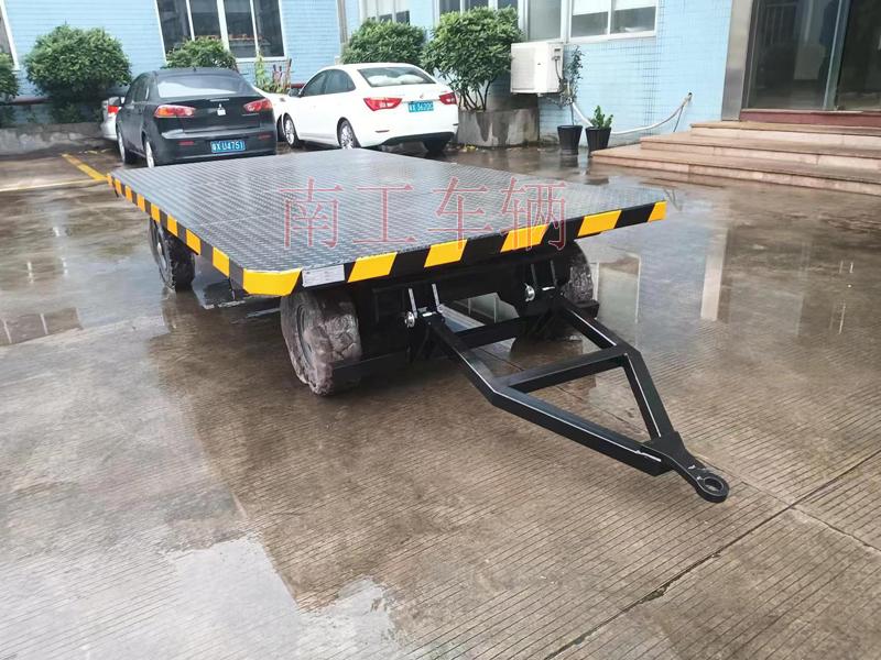 5吨无动力叉车牵引半岛（中国）
