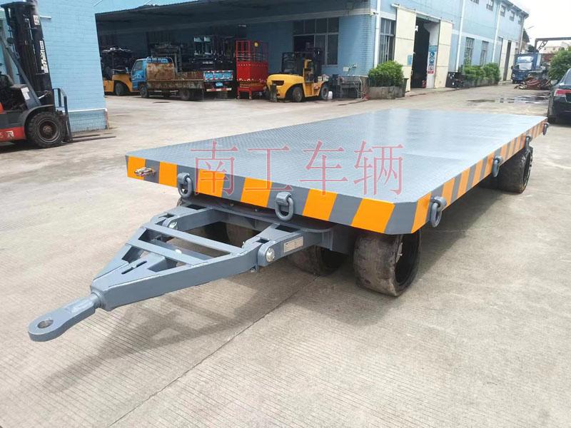 25吨重型工业半岛（中国） 全挂式牵引拖车底盘