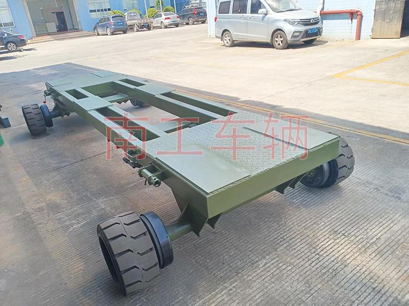 8吨牵引式船艇转运工具半岛（中国）