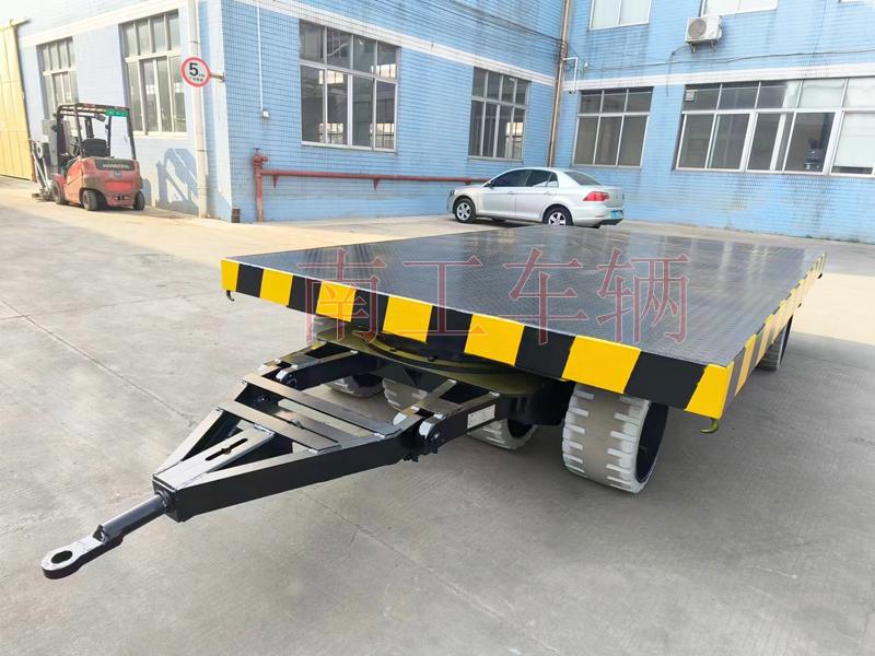 30吨重型半岛（中国），叉车牵引重型工具拖车