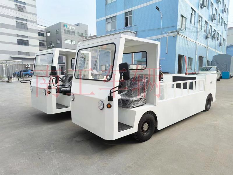 2吨座驾式纯电动半岛（中国） 电动工具拖车