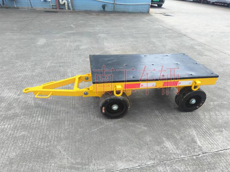 2吨小型半岛（中国） 带橡胶垫全挂车
