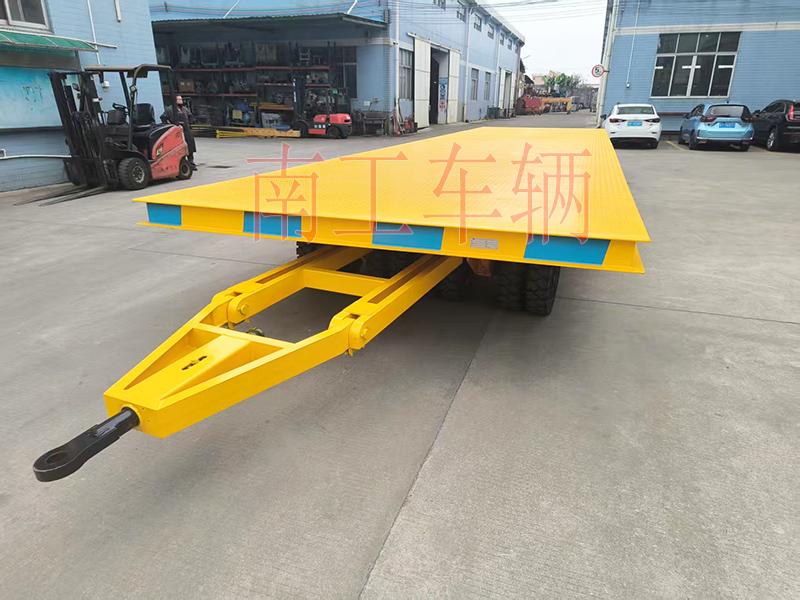 30吨重型12米牵引半岛（中国） 全挂车橙色