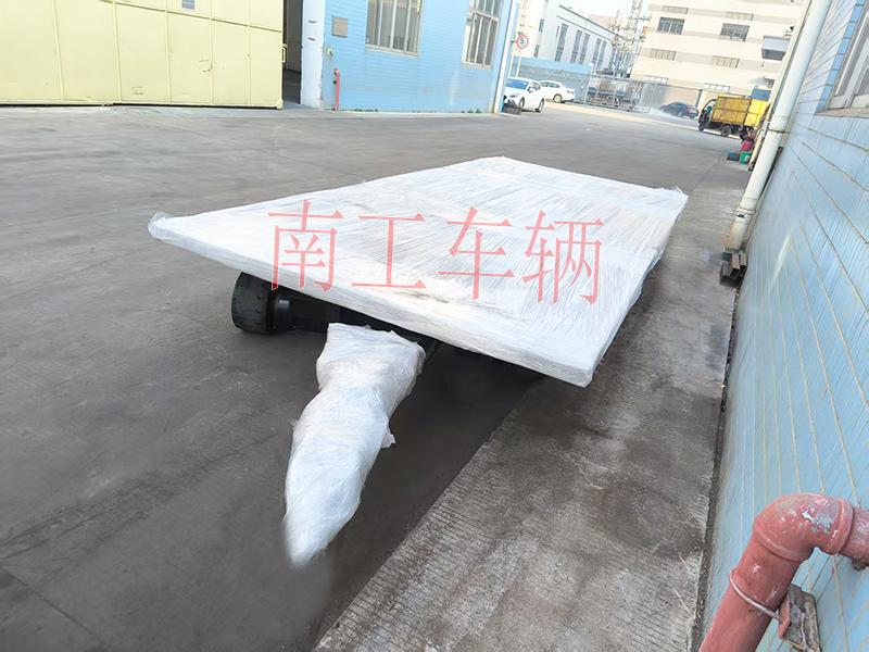 6吨骨架式牵引半岛（中国） 简易包装图