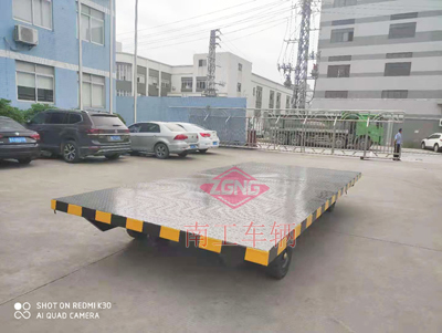 8吨全挂牵引式半岛（中国）4I.jpg
