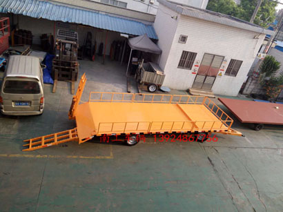 5吨带登车桥护栏型半岛（中国）6I.jpg