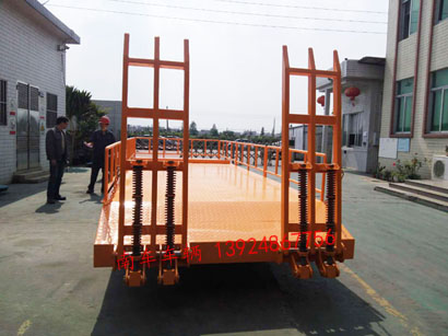 5吨带登车桥护栏型半岛（中国）5i.jpg