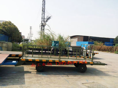 军绿色5吨护栏式半岛（中国）4I.jpg