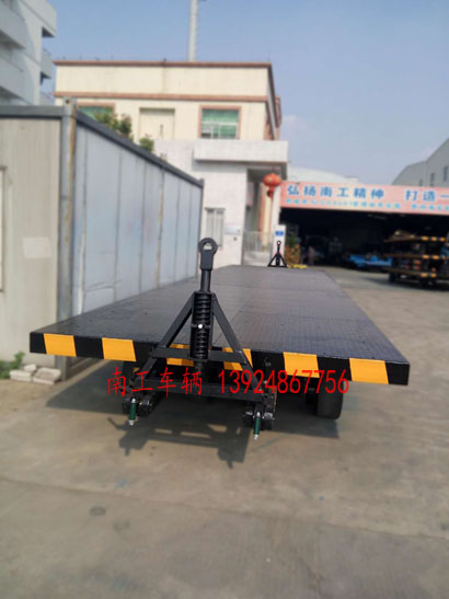 18吨双牵引半岛（中国）3I.jpg
