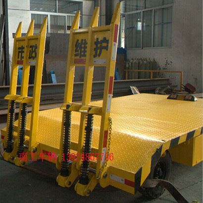 3吨带登车桥半岛（中国）4 I.jpg