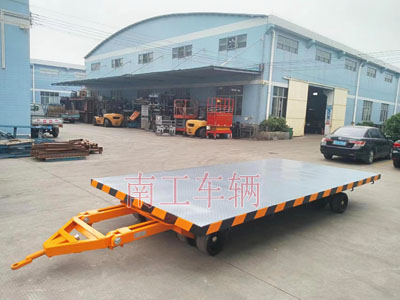 10吨中型牵引半岛（中国）1I.jpg