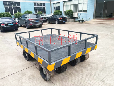 20吨护栏型牵引半岛（中国）2I.jpg