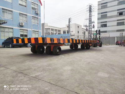 30吨重型半岛（中国）带四个转盘4I.jpg