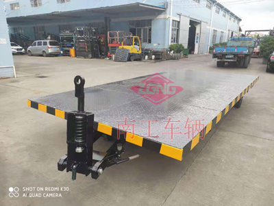 8吨全挂牵引式半岛（中国）3I.jpg