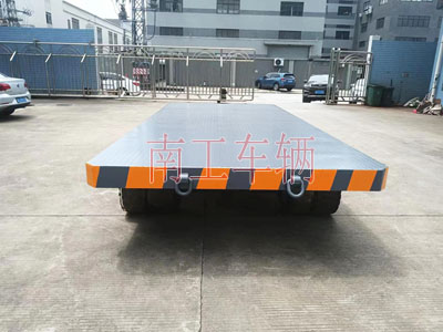 25吨重型工业半岛（中国）全挂式牵引拖车底盘带牵引环1I.jpg