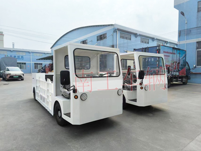 2吨座驾式纯电动半岛（中国）1I.jpg