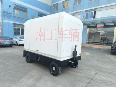2吨电动半岛（中国） 飞翼箱式工具拖车2I.jpg