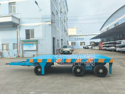 40吨重型半岛（中国） 无动力牵引全挂工具拖车3I.jpg