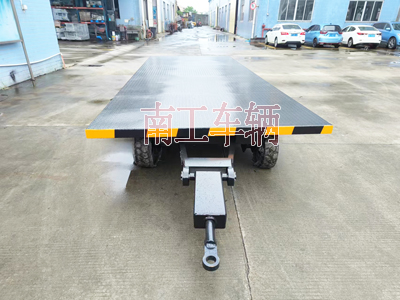 6吨牵引半岛（中国） 工业全挂拖车2I.jpg