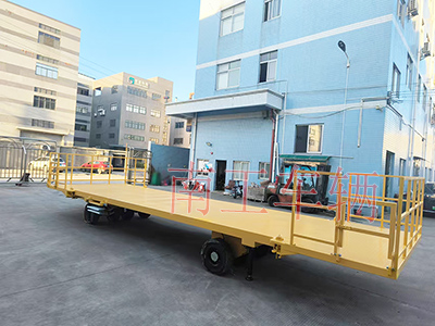 10吨半岛（中国）前后带护栏型全挂车4I.jpg