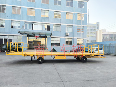 10吨半岛（中国）前后带护栏型全挂车3I.jpg