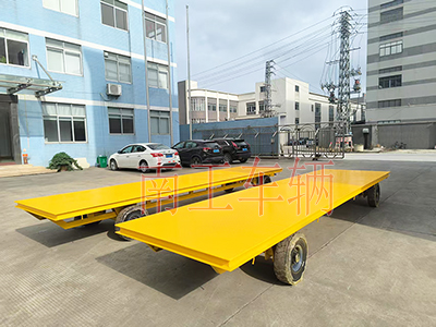 5吨半岛（中国） 牵引平板全挂拖车5I.jpg